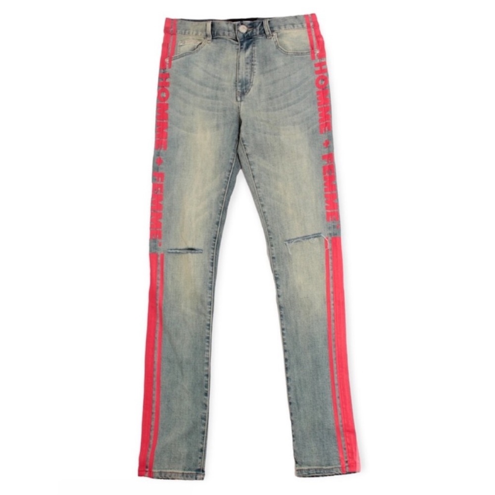 Homme + Femme Distressed Lettering in
Paint Jeans